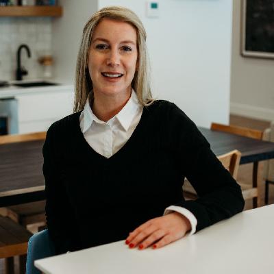 Holly Walker