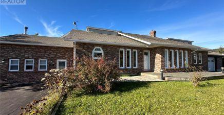 204 Main Street, Norris Point A0K3V0, Newfoundland & Labrador
