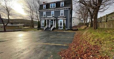 47 Leslie Street, St. John`s A1E2V7, Newfoundland & Labrador