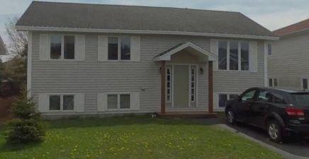 10 Malka Drive, St. John's A1A4X8, NL