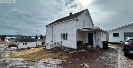 7 Strongs Road, Botwood A0H1E0, NL