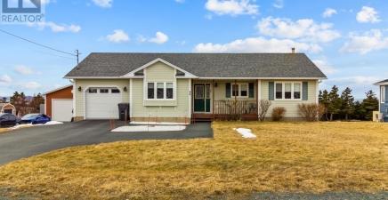 98 Porters Road, Conception Bay South A1X6T5, NL