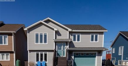7 Waterside Place, Conception Bay South A1X0A5, NL