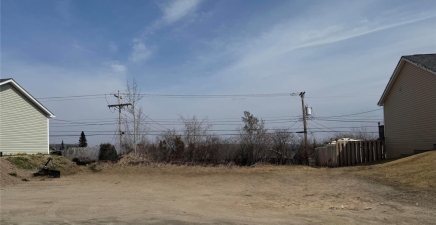 106 Raven Avenue, Labrador City A2V0B5, Newfoundland & Labrador