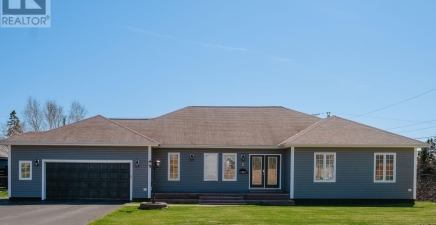 4 Bristol Place, Gander A1V2N6, Newfoundland & Labrador