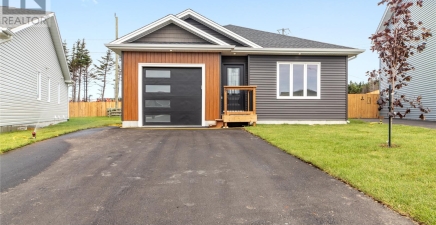 7 Fencer Place, Conception Bay South A1X0M4, Newfoundland & Labrador