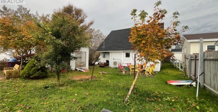 14 Brookside Street, Fortune A0E1P0, Newfoundland & Labrador