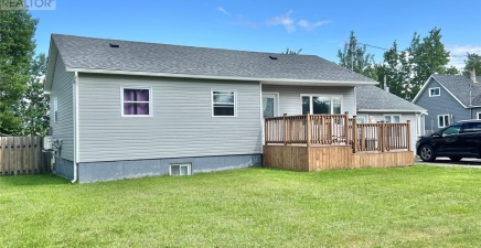 6 Water Street, Botwood A0H1E0, Newfoundland & Labrador
