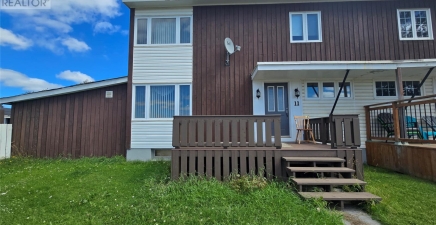 11 Grenfell Drive, Wabush A0R1B0, Newfoundland & Labrador