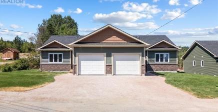 26 Forest Road, Gambo A0G1T0, Newfoundland & Labrador