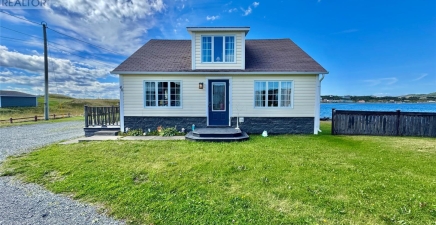 40 Main Street, Twillingate A0G0B7, Newfoundland & Labrador