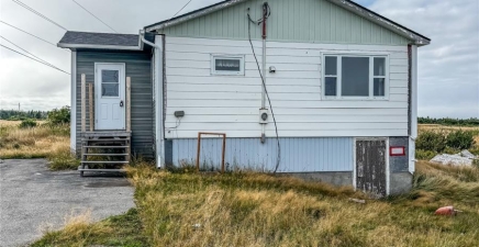8 Dykes Lane, Musgrave Harbour A0G3J0, Newfoundland & Labrador