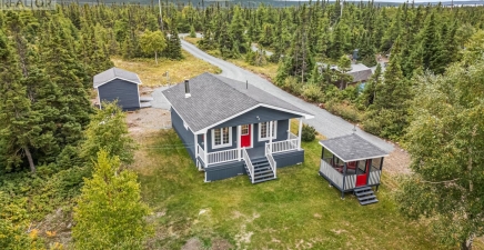 9 Stag Pond Road, Glovertown A0G1T0, Newfoundland & Labrador
