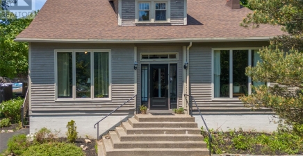 300 Topsail Road, St. John`s A1E2B5, Newfoundland & Labrador