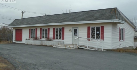 15 Powell Drive, Carbonear A1Y1A5, Newfoundland & Labrador