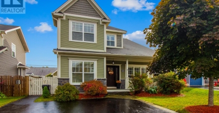 17 Oakley Place, St. John`s A1A0E2, Newfoundland & Labrador