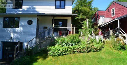 5 Appledore Place, St. John`s A1B2W8, Newfoundland & Labrador