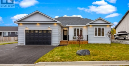 13 Sandstone Street, Conception Bay South A1W0H2, Newfoundland & Labrador
