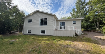 1 Crooked Lake Road, Badger A0H1A0, Newfoundland & Labrador