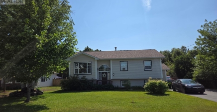 18 King Street, Pasadena A0L1K0, Newfoundland & Labrador