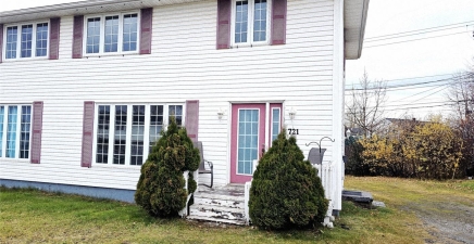 721 Stirling Crescent, Labrador City A2V1Y9, Newfoundland & Labrador