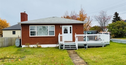 4 Scout Road, Botwood A0H1E0, Newfoundland & Labrador
