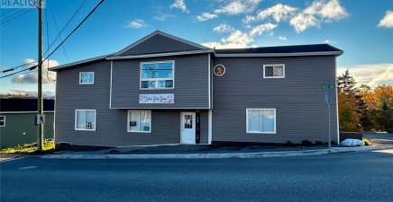 27 Caribou Road, Corner Brook A2H4W7, Newfoundland & Labrador