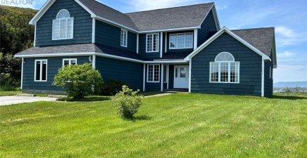 13 Midway Road, Port Aux Basques A0M1C0, Newfoundland & Labrador