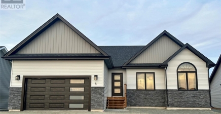 16 Blandford Street, Gander A1V0A4, Newfoundland & Labrador