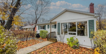 149 Topsail Road, St. John`s A1E2B2, Newfoundland & Labrador