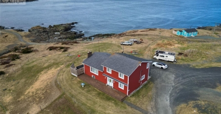 592 Main Road, Pouch Cove A0A3L0, Newfoundland & Labrador