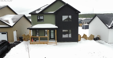 46 Sir Wilfred Grenfell Place, St. John`s A1B0P9, Newfoundland & Labrador