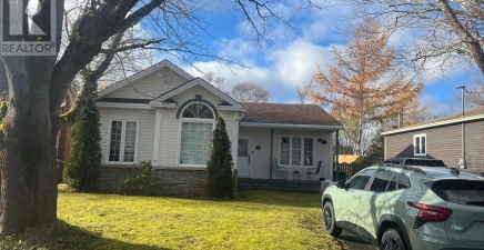 3 Parsons Avenue, Mount Pearl A1N1P5, Newfoundland & Labrador