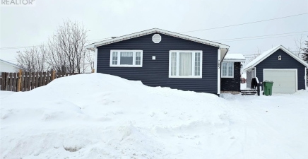 705 MacDonald Crescent, Labrador City A2V2G9, Newfoundland & Labrador