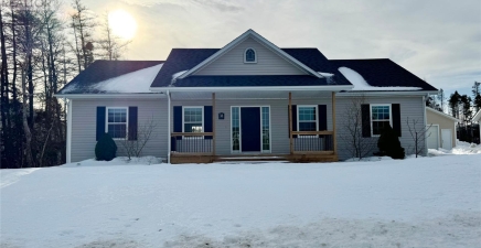 16 Laytes Avenue, Lewisporte A0G3A0, Newfoundland & Labrador