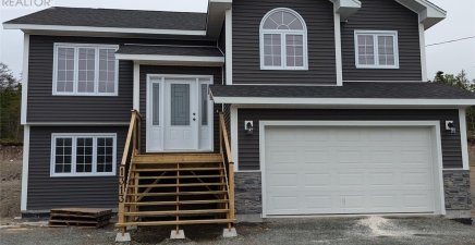 45 Swansea Street, Conception Bay South A1W4S5, Newfoundland & Labrador