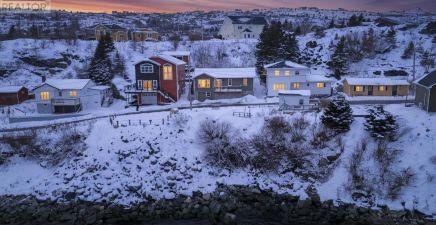 28 Spoon Cove Road, Upper Island Cove A0A4E0, Newfoundland & Labrador