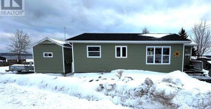 29 Marine Drive, Botwood A0H1E0, Newfoundland & Labrador