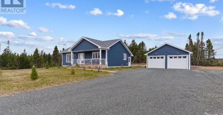 9 Northside Road, Eastport A0G1Z0, Newfoundland & Labrador