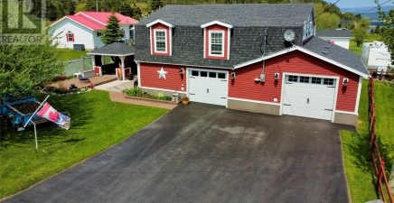 3 Paynes Point Road, Woody Point A0K1P0, Newfoundland & Labrador