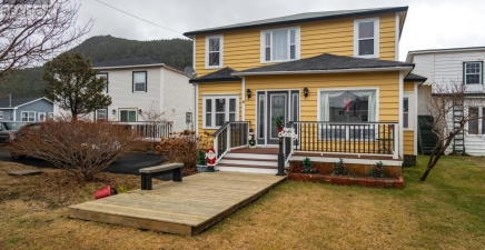 6 OKeefe Street, Placentia A0B2Y0, Newfoundland & Labrador