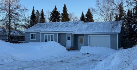 32 Spruce Avenue, Happy Valley-goose Bay A0P1E0, Newfoundland & Labrador