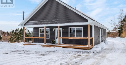 5-7 Bond Road, Whitbourne A0B3K0, Newfoundland & Labrador