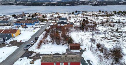 12 Thistle Street, Sunnyside A0B3J0, Newfoundland & Labrador