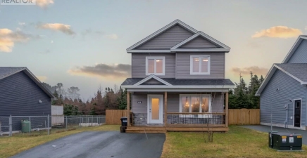 64 Diamond Marsh Drive, St. John`s A1H0M7, Newfoundland & Labrador