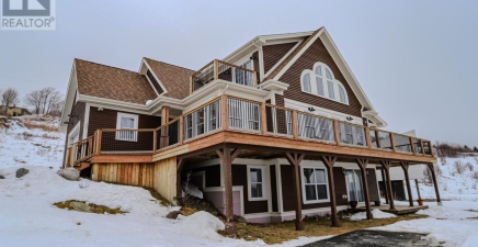 43 Moores Valley Road, Torbay A1K1B3, Newfoundland & Labrador