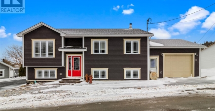 14 Humphrey Street, Placentia A0B2G0, Newfoundland & Labrador