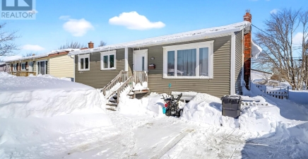 52 Fourth Street, Mount Pearl A1N2B5, Newfoundland & Labrador
