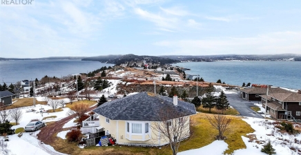 8 Glovers Road, Bareneed A0A1W0, Newfoundland & Labrador