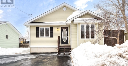 90 Royal Oak Drive, St. John`s A1G1S3, Newfoundland & Labrador